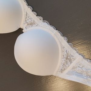 NWT_Gilly hicks push-up multi-way/strapless bra